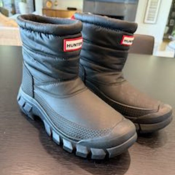 Hunter Intrepid Short Winter Snow Boots 8 - Like New. - Picture 1 of 6